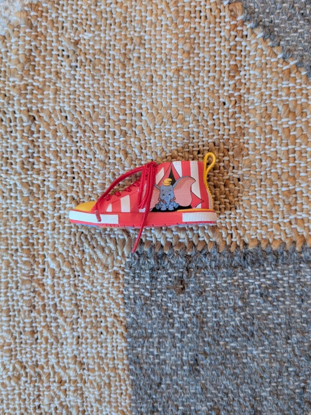 Disney Lacers - Series 1 Dumbo
